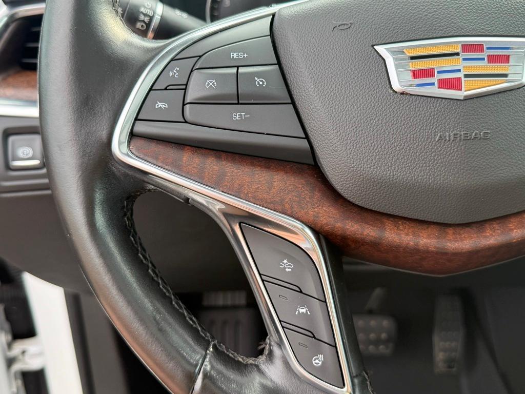 used 2020 Cadillac XT5 car, priced at $24,777