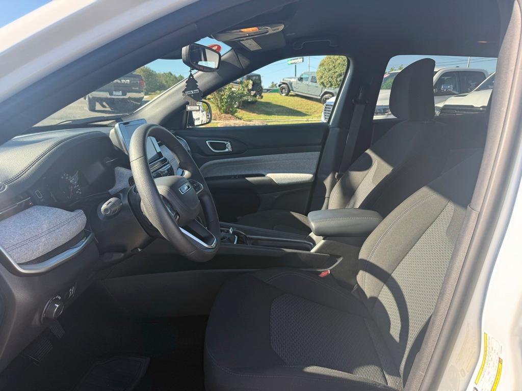 new 2025 Jeep Compass car, priced at $24,777