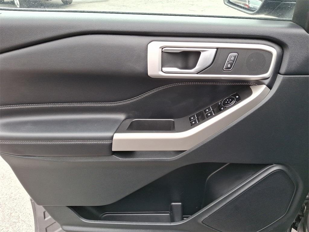 used 2022 Ford Explorer car, priced at $31,655