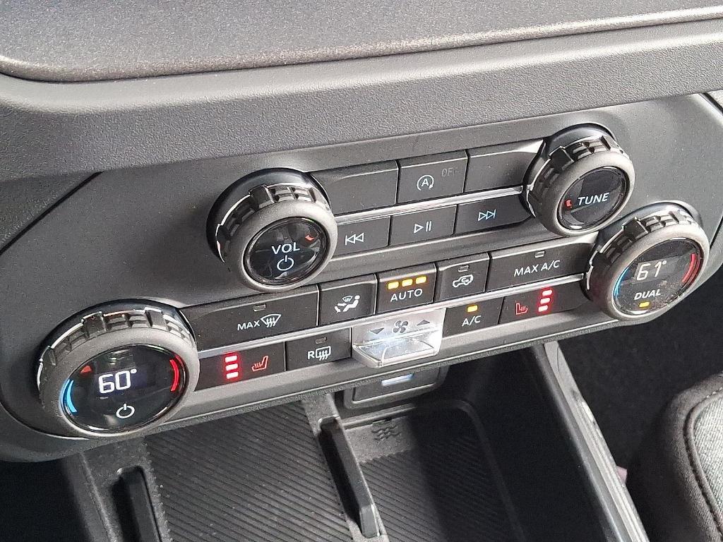 new 2025 Ford Bronco car, priced at $44,935