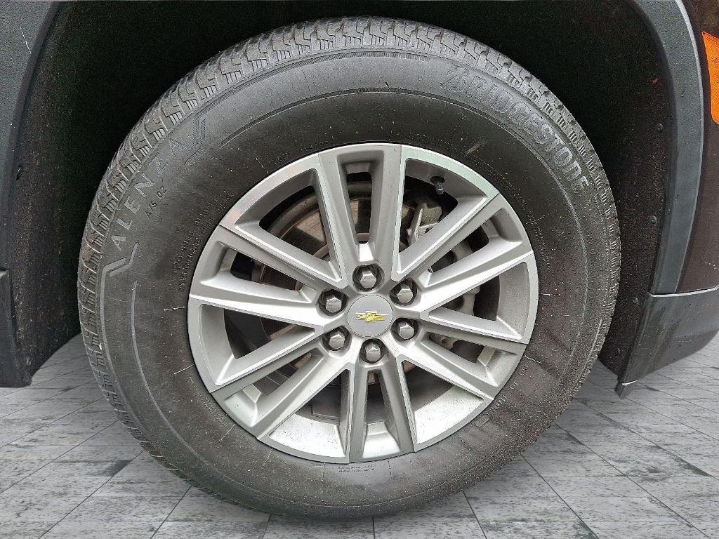 used 2022 Chevrolet Traverse car, priced at $28,990