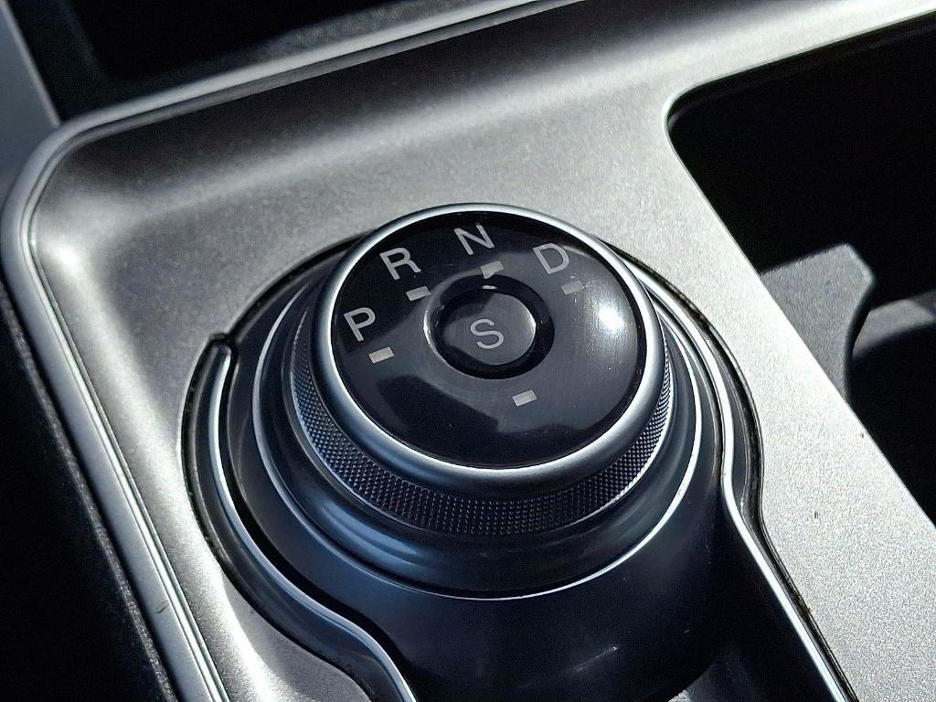 used 2024 Ford Edge car, priced at $23,795