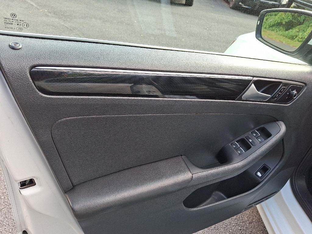 used 2017 Volkswagen Jetta car, priced at $15,900