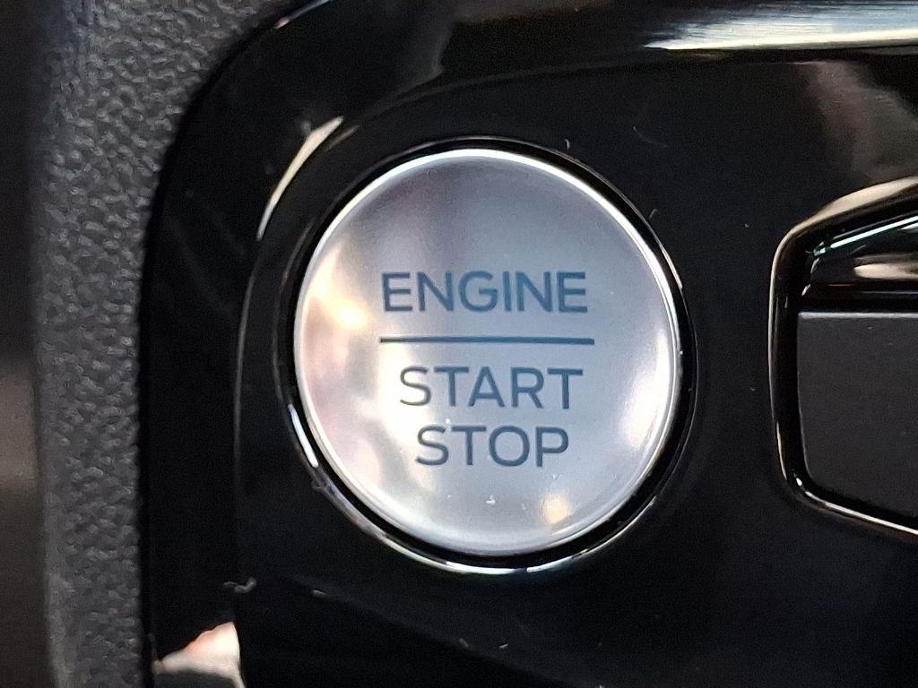 new 2025 Ford Escape car, priced at $35,935