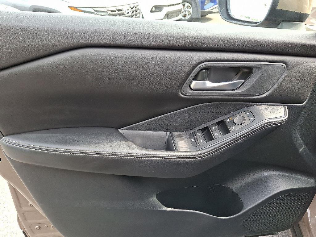 used 2024 Nissan Rogue car, priced at $21,200