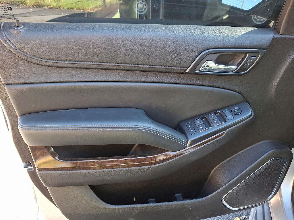 used 2015 Chevrolet Suburban car, priced at $22,495