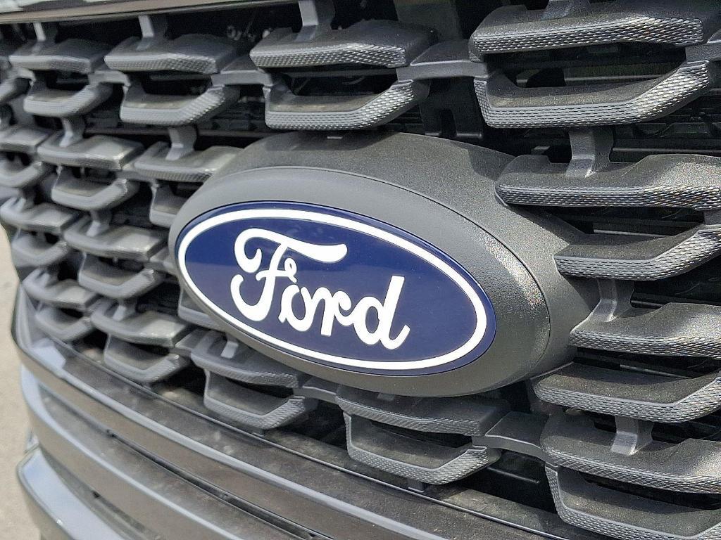 new 2025 Ford F-150 car, priced at $47,823