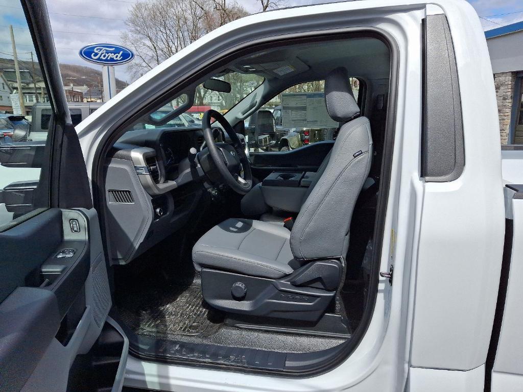 new 2025 Ford F-250 car, priced at $44,404