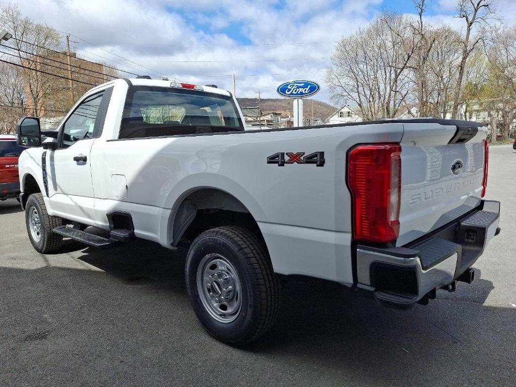 new 2025 Ford F-250 car, priced at $44,404