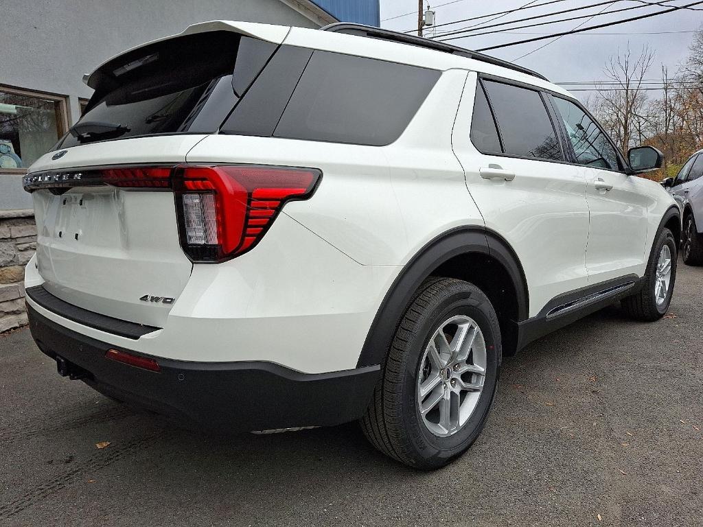 new 2025 Ford Explorer car, priced at $42,149