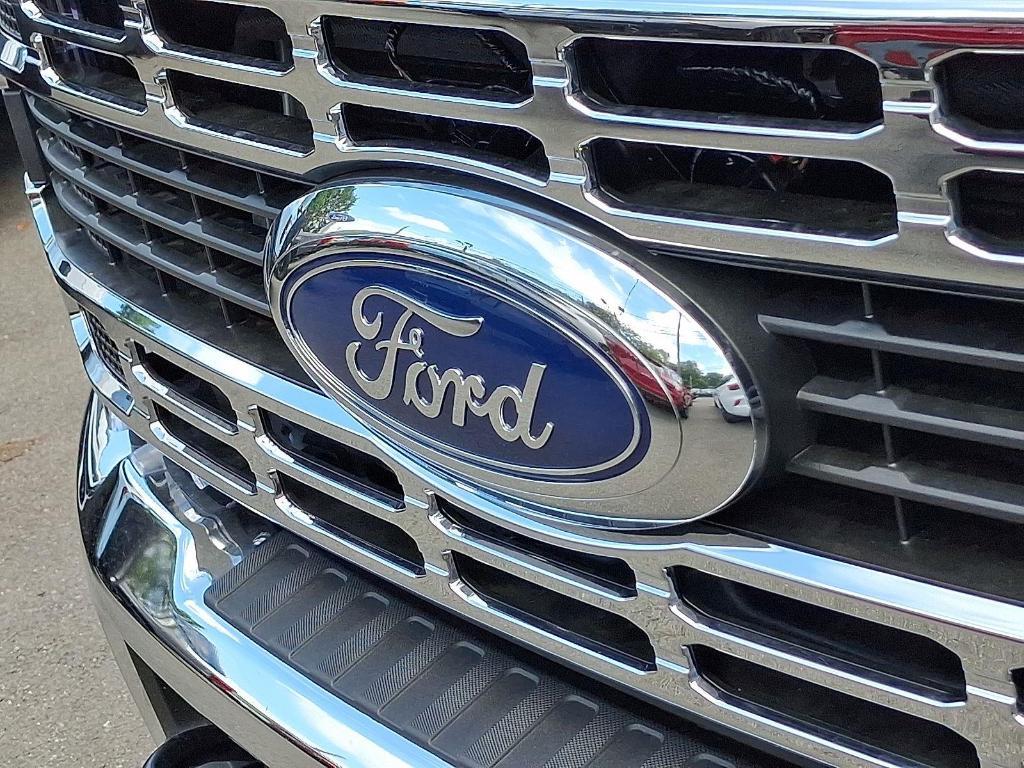 new 2025 Ford F-250 car, priced at $60,820