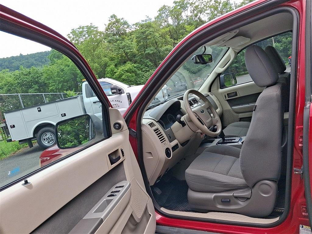 used 2009 Ford Escape car, priced at $5,988
