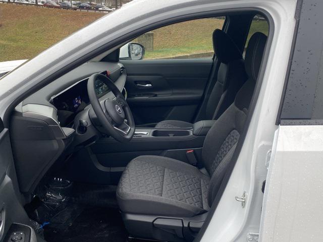 new 2025 Nissan Versa car, priced at $21,220