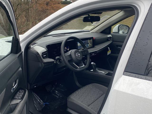 new 2025 Nissan Versa car, priced at $21,220