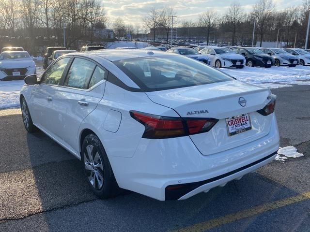 new 2025 Nissan Altima car, priced at $24,900