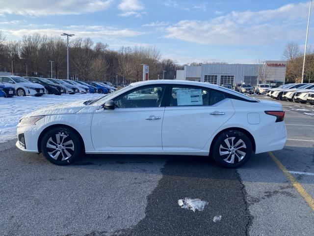 new 2025 Nissan Altima car, priced at $24,900