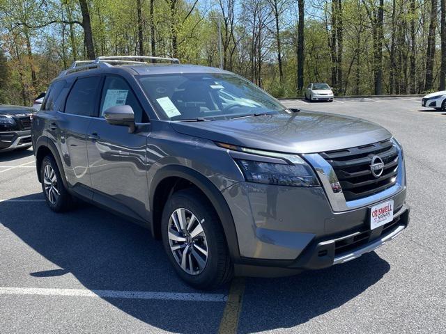 new 2025 Nissan Pathfinder car, priced at $39,400