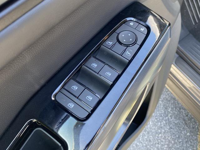 new 2025 Nissan Pathfinder car, priced at $39,400