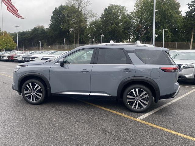new 2025 Nissan Pathfinder car, priced at $45,132