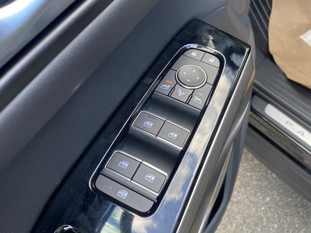 new 2025 Nissan Pathfinder car, priced at $43,723