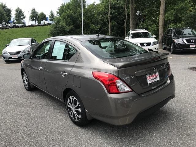 used 2015 Nissan Versa car