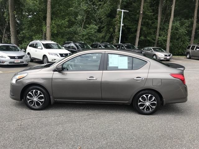 used 2015 Nissan Versa car