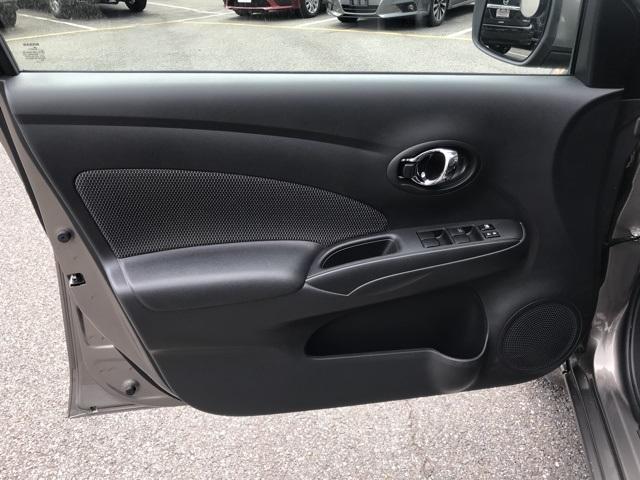 used 2015 Nissan Versa car