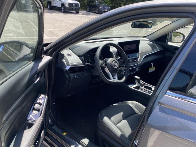 new 2025 Nissan Altima car, priced at $33,385
