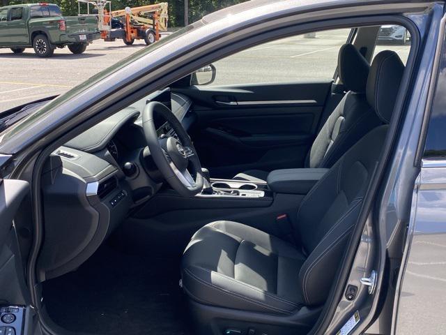 new 2025 Nissan Altima car, priced at $33,385