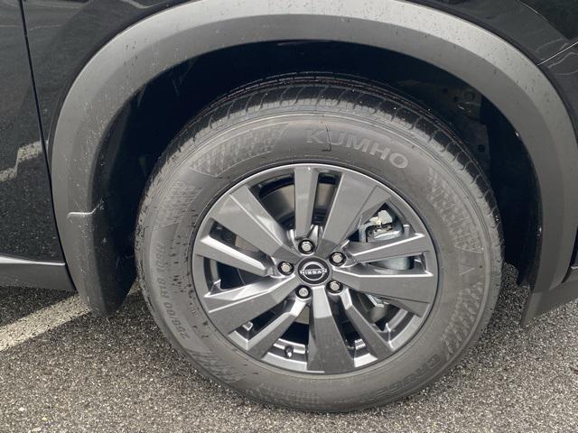 new 2025 Nissan Pathfinder car, priced at $43,890