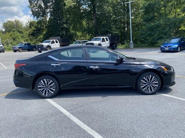 new 2025 Nissan Altima car, priced at $28,960