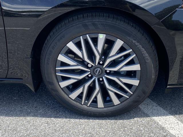 new 2025 Nissan Altima car, priced at $28,960