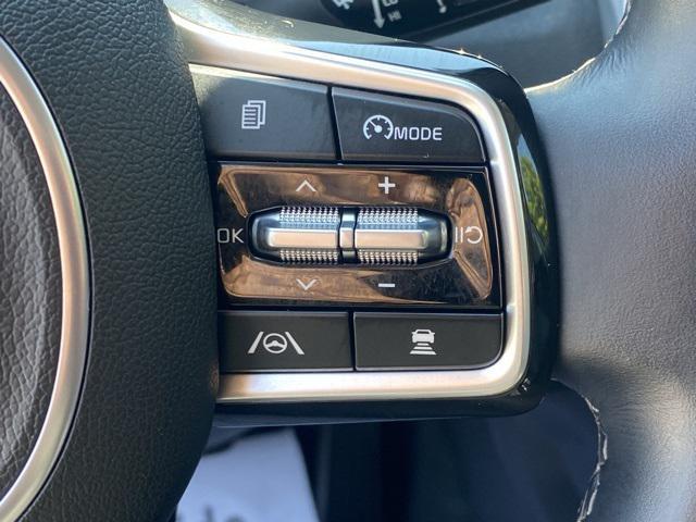 used 2022 Kia Sorento car, priced at $30,999