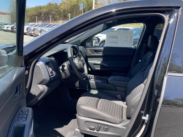 new 2025 Nissan Pathfinder car, priced at $39,490