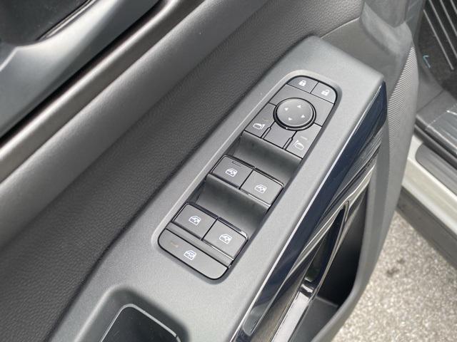 new 2025 Nissan Pathfinder car, priced at $43,865