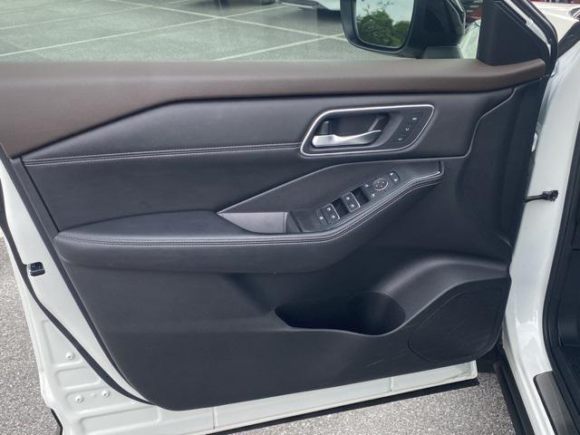 used 2021 Nissan Rogue car, priced at $25,599