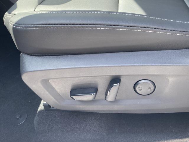 new 2025 Nissan Murano car, priced at $41,582