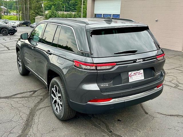 new 2025 Jeep Grand Cherokee car, priced at $47,240