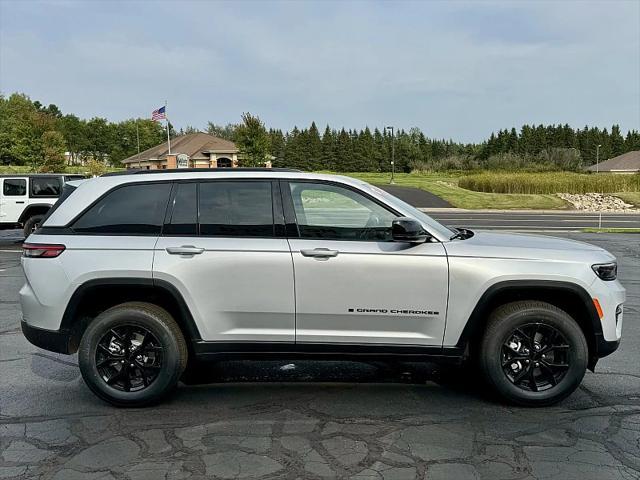 new 2024 Jeep Grand Cherokee car, priced at $44,530