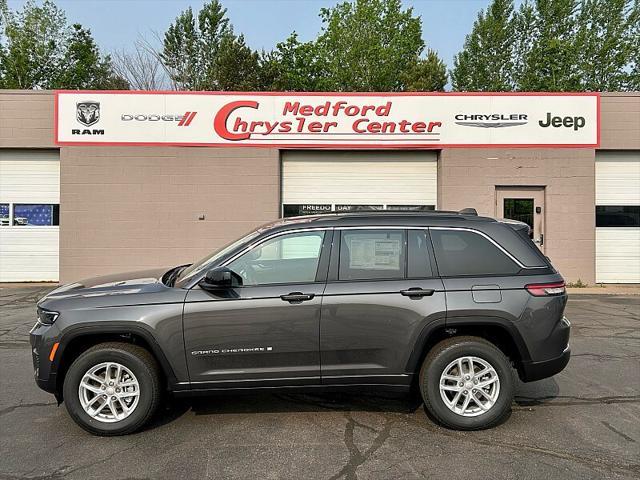 new 2025 Jeep Grand Cherokee car, priced at $43,670