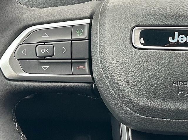 new 2025 Jeep Compass car, priced at $30,260