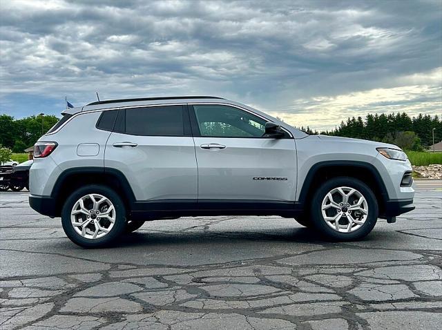 new 2025 Jeep Compass car, priced at $30,260