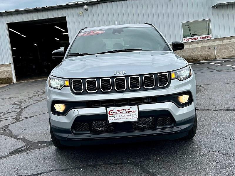 new 2025 Jeep Compass car, priced at $28,549