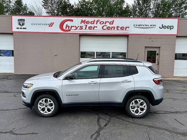 new 2025 Jeep Compass car, priced at $30,260