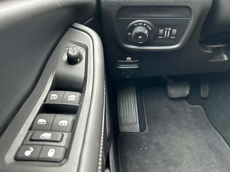 new 2025 Jeep Grand Cherokee L car, priced at $52,620