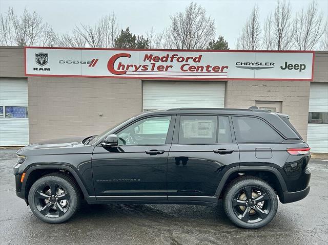 new 2025 Jeep Grand Cherokee car, priced at $54,057