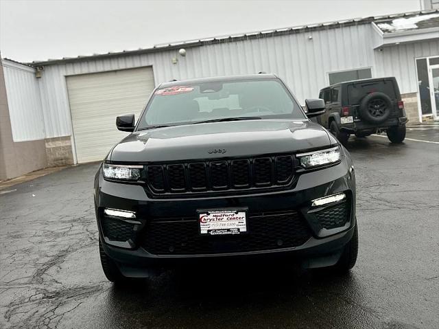 new 2025 Jeep Grand Cherokee car, priced at $54,057