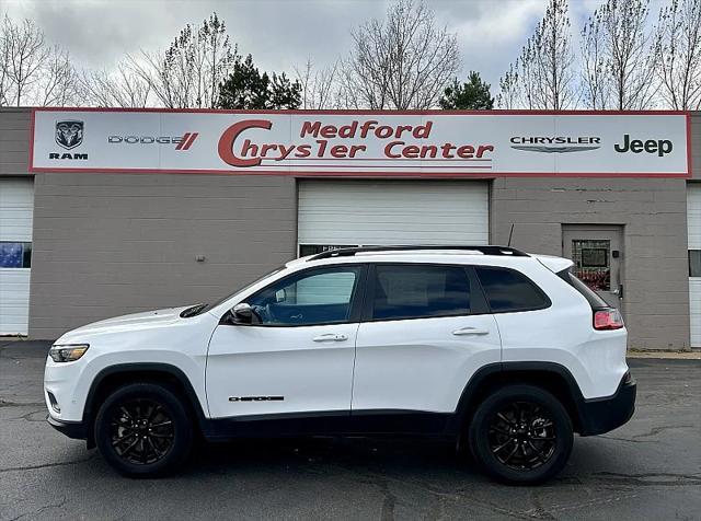 used 2023 Jeep Cherokee car, priced at $27,690