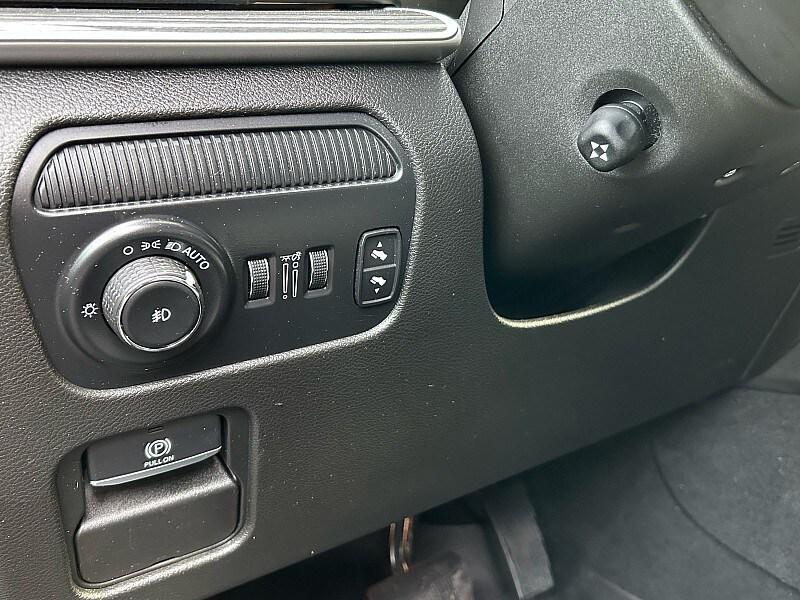 used 2022 Jeep Wagoneer car, priced at $39,988