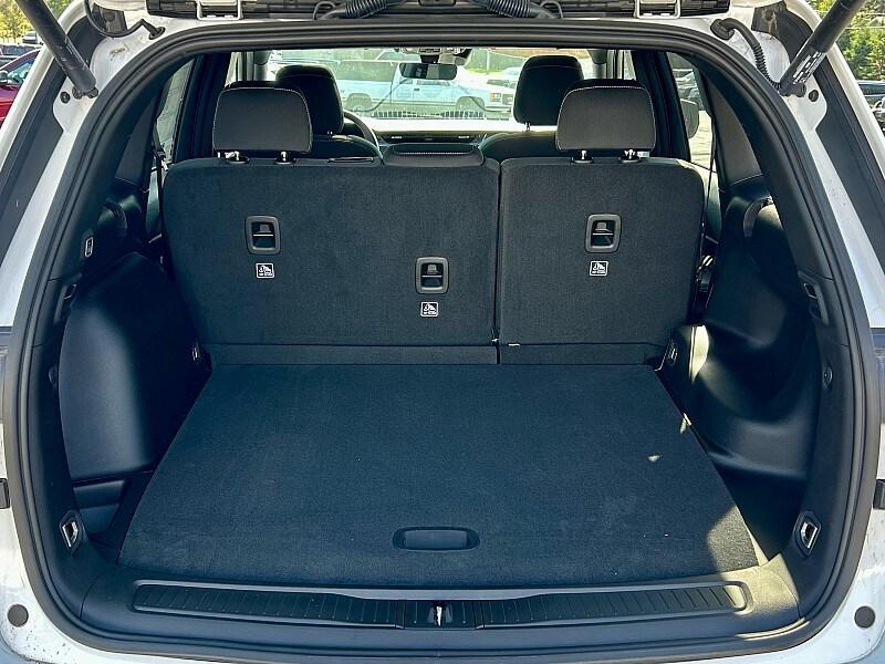 new 2025 Jeep Grand Cherokee car